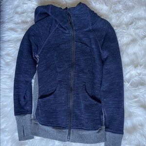 Lululemon Scuba Sweatshirt. Size 2